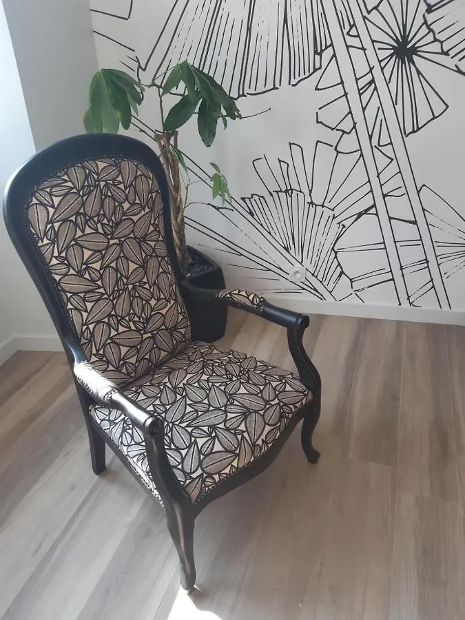 Maison Chaleureuse, Spacieuse Et Familiale Beauvoir  Ferienhaus