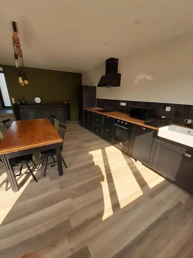 Maison Chaleureuse, Spacieuse Et Familiale Beauvoir