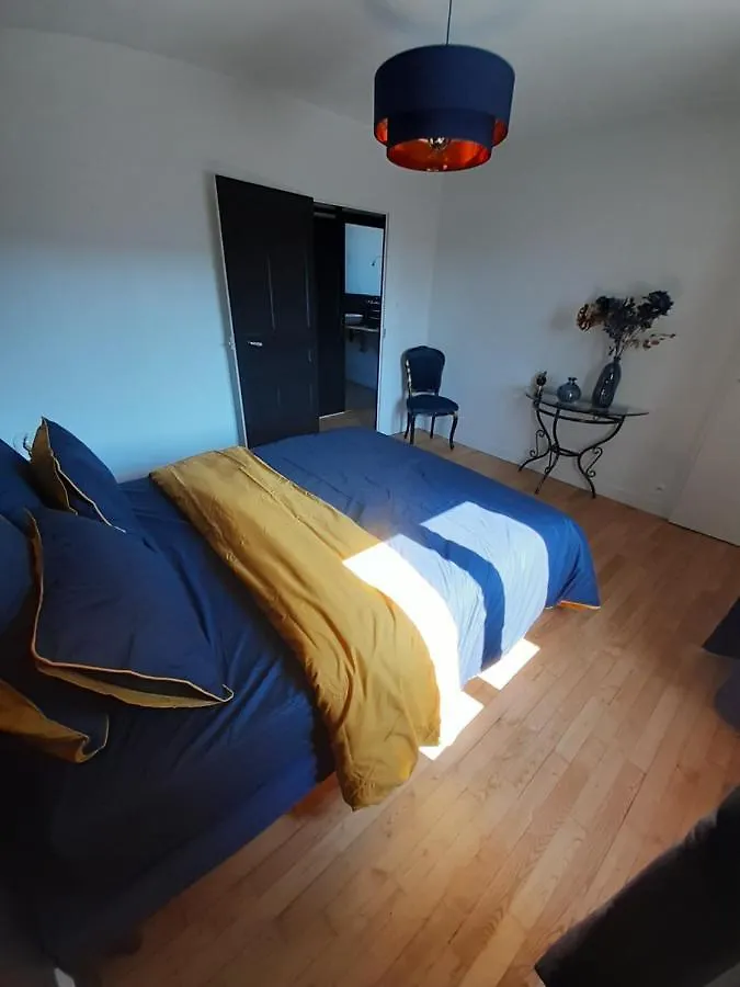 Maison Chaleureuse, Spacieuse Et Familiale Beauvoir  Ferienhaus